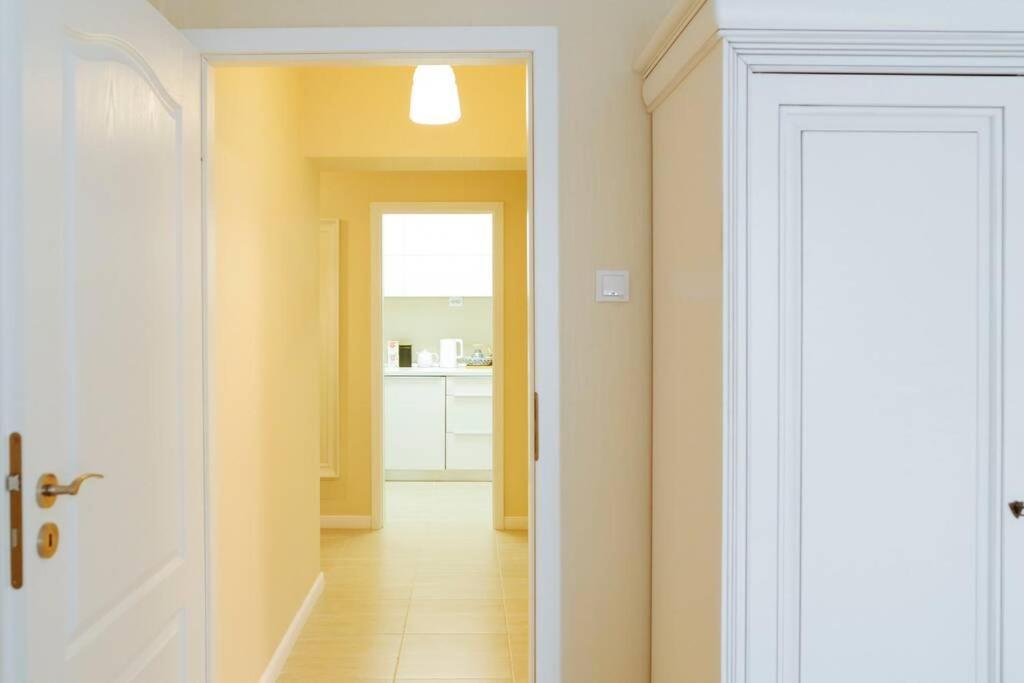 Elegant Vibes Apartment Next To Obor Market Bucureşti Exterior foto