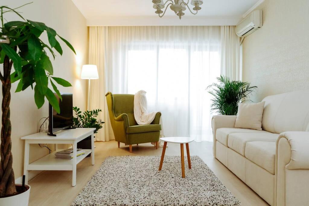 Elegant Vibes Apartment Next To Obor Market Bucureşti Exterior foto